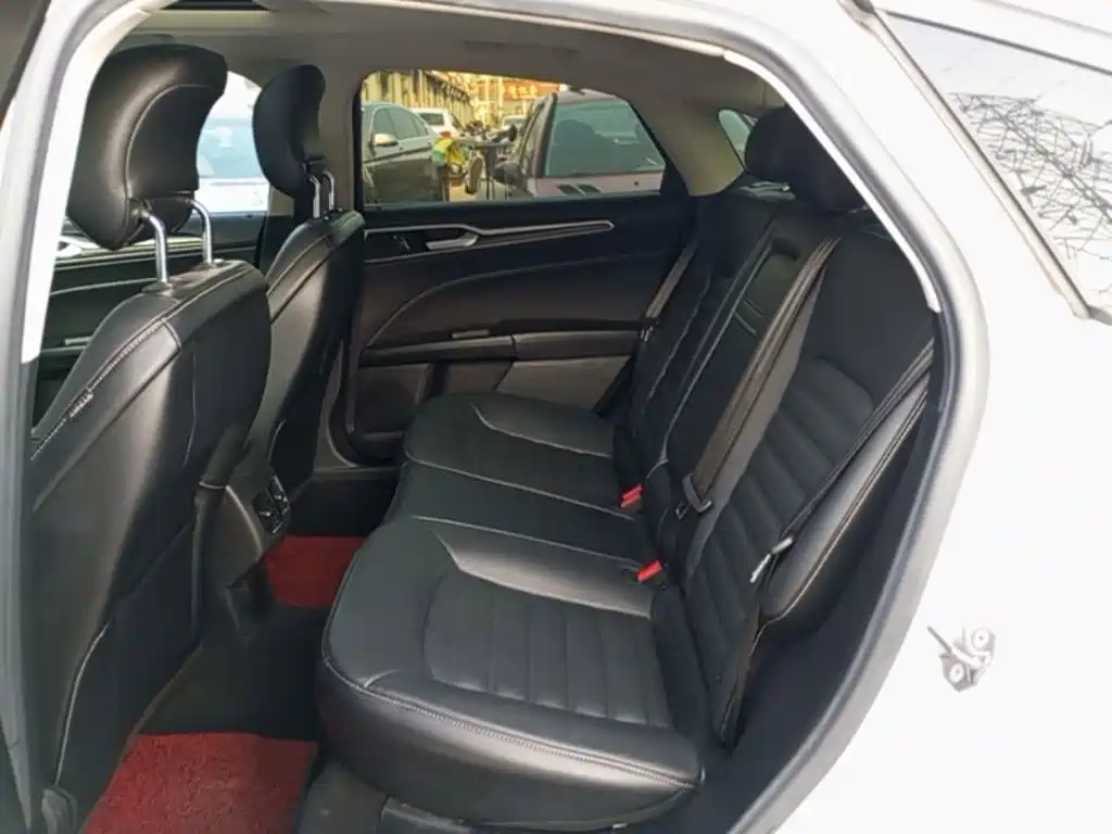 Ford Mondeo — миниатюра 17
