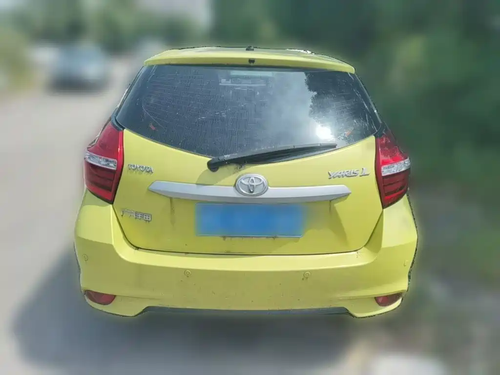 Toyota Yaris L — миниатюра 8