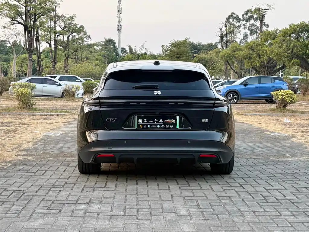 NIO NIO ET5T