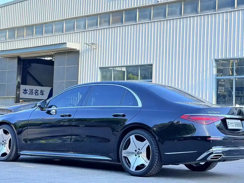 Mercedes-Benz S-Class — миниатюра 7