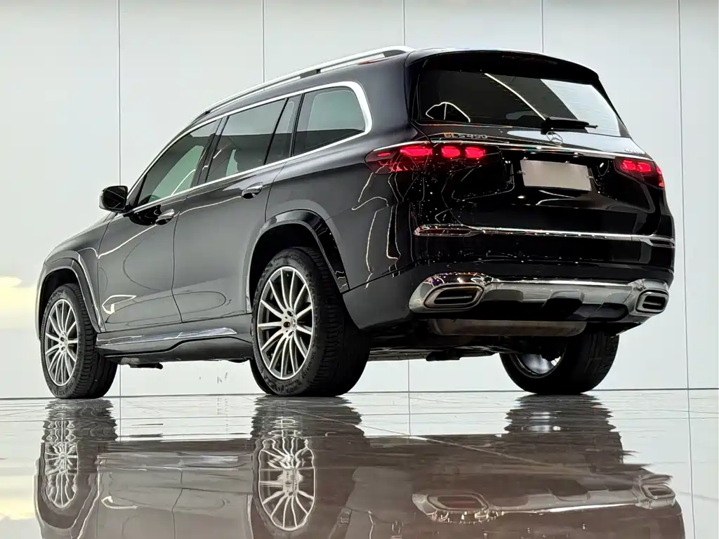 Mercedes-Benz GLS — миниатюра 20