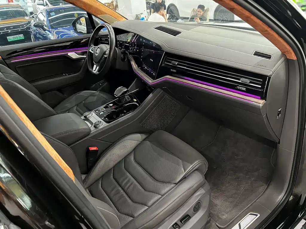 Volkswagen Touareg — миниатюра 9