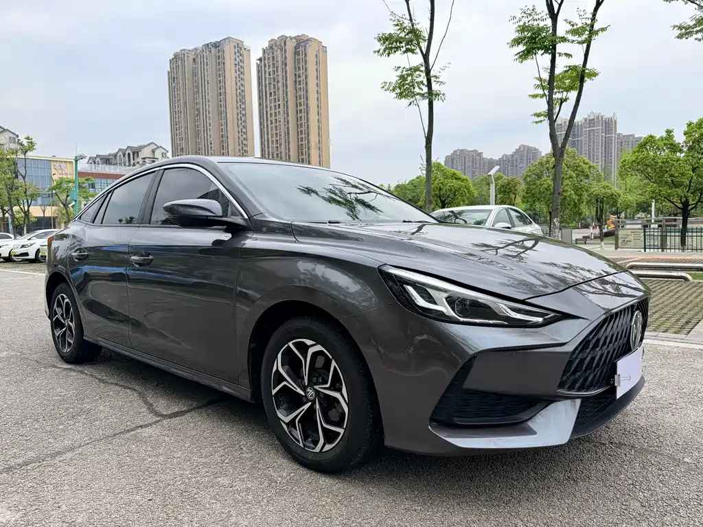 MG 5 2021 180DVVT CVT Luxury