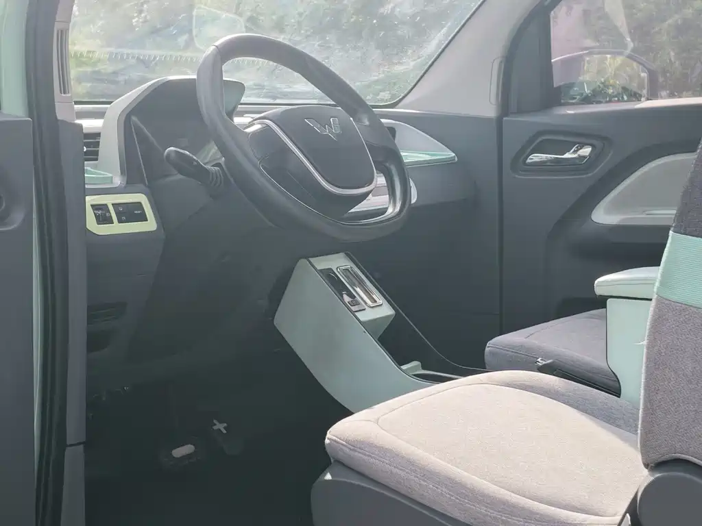 Wuling MINIEV — миниатюра 9