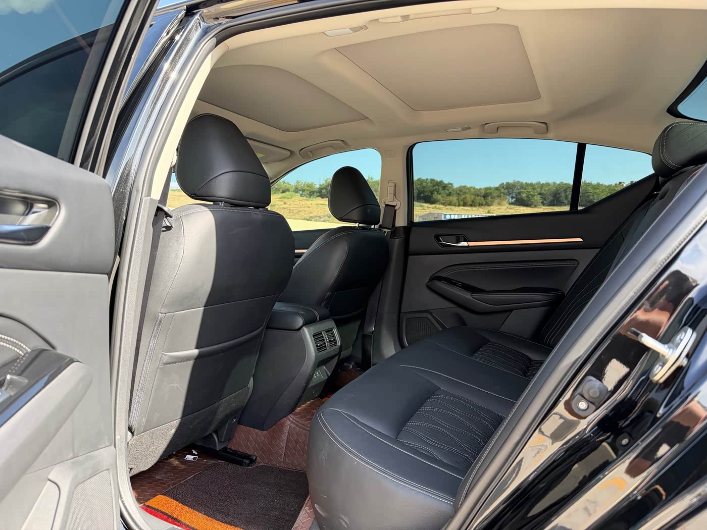 Nissan Teana 2.0 л 2025 г. Чёрный, пробег 2000 км