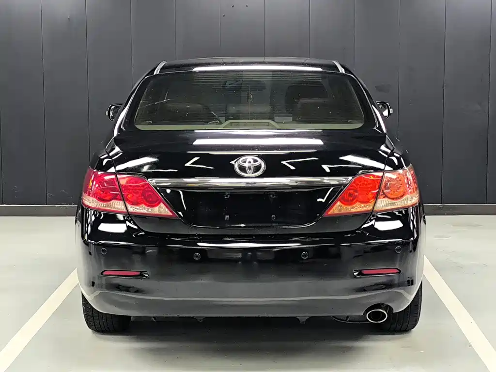 Toyota Camry — миниатюра 16