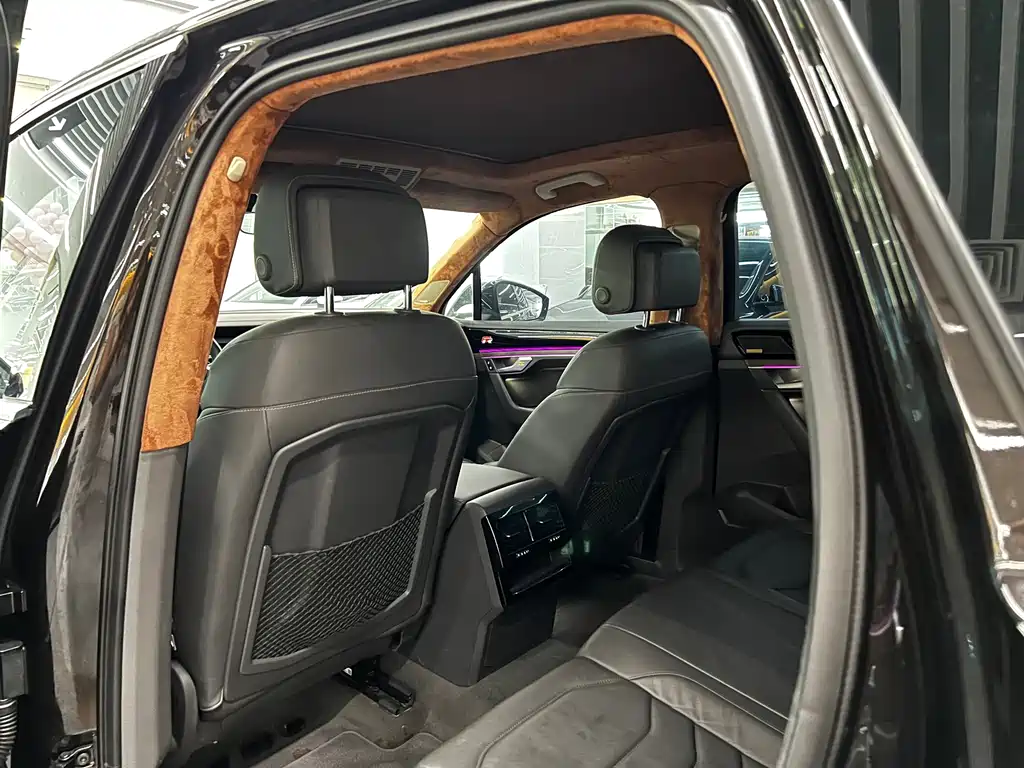 Volkswagen Touareg — миниатюра 6