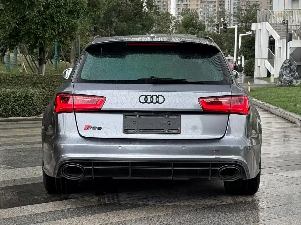 Audi RS 6 2016 RS 6 4.0T Avant