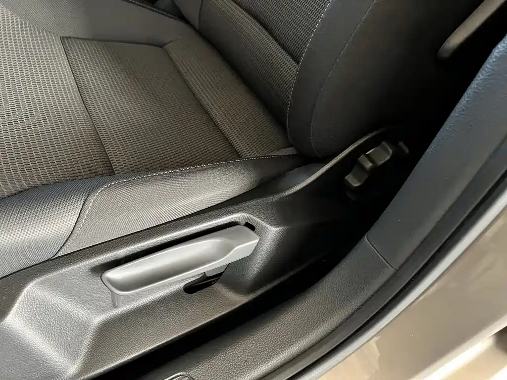 Volkswagen Golf — миниатюра 21