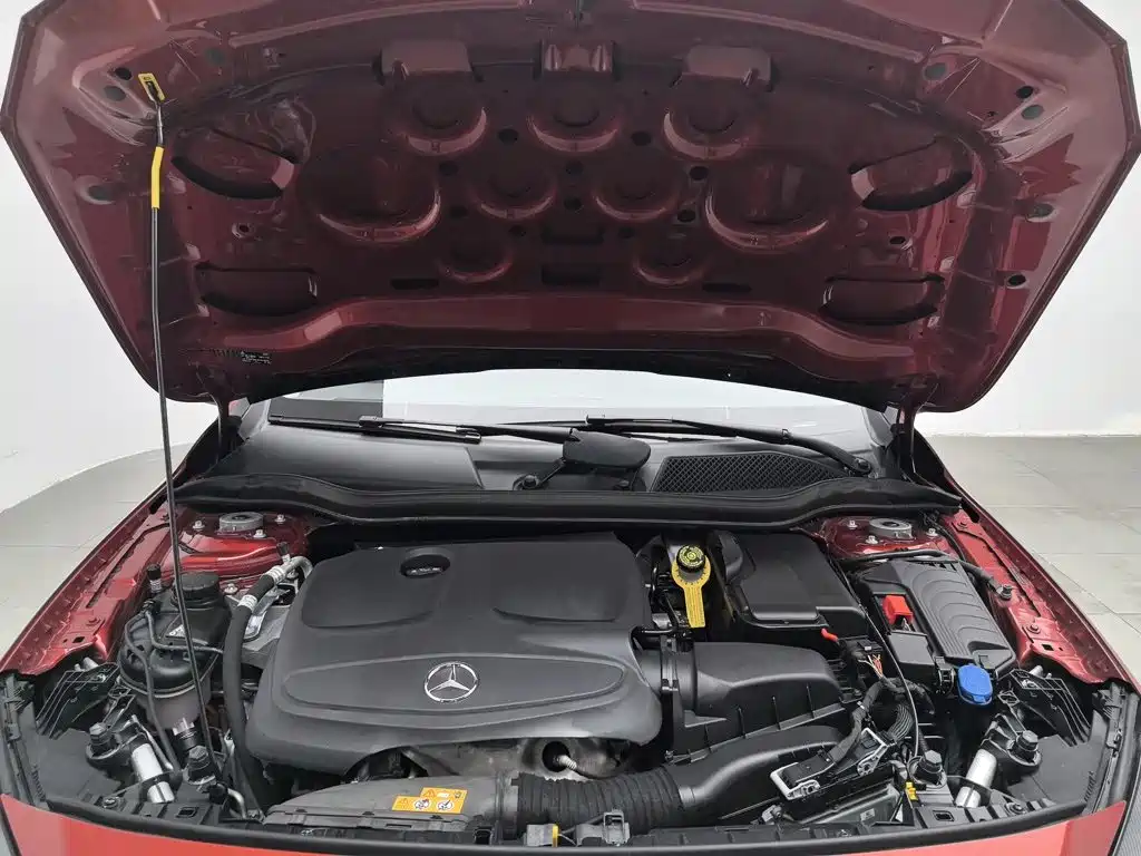 Mercedes-Benz GLA — миниатюра 6