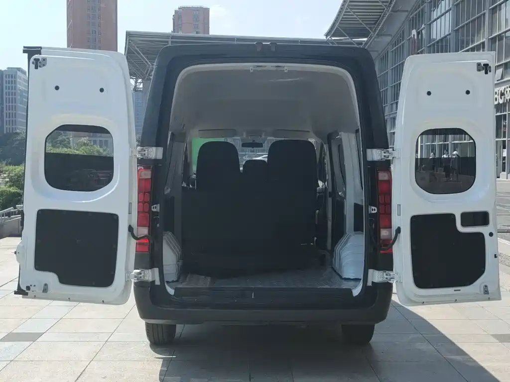 Changan V919 2025 53kwh Elite 6 мест