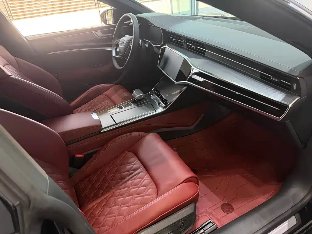 Audi A7L 2025 45 TFSI quattro