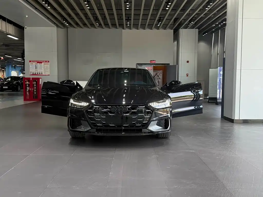 Audi A7L 2025 45 TFSI quattro