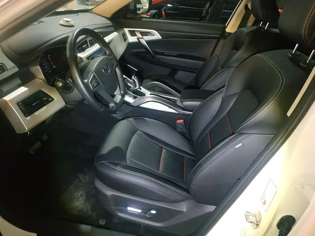 Geely Boyue — миниатюра 15