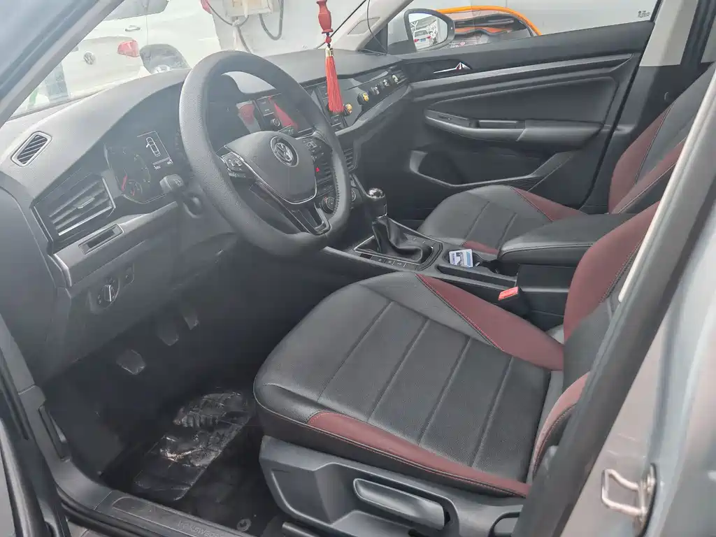 Volkswagen Bora 2020 1.5L MT Comfort