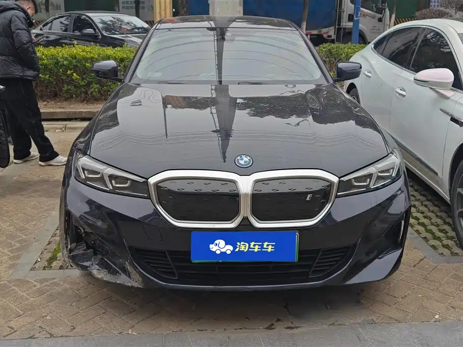 BMW I3