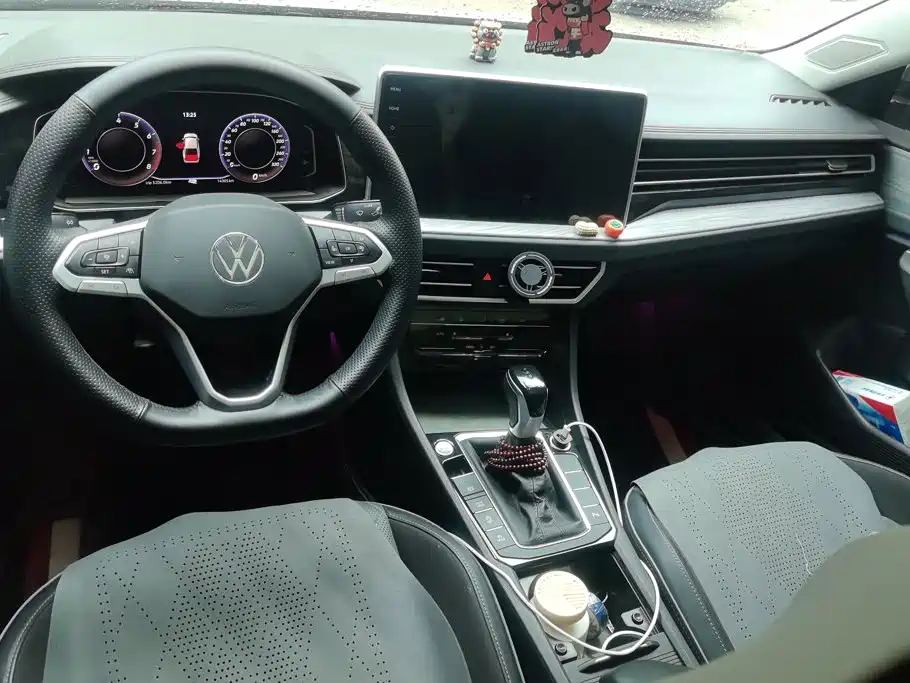 Volkswagen Sagitar — миниатюра 12
