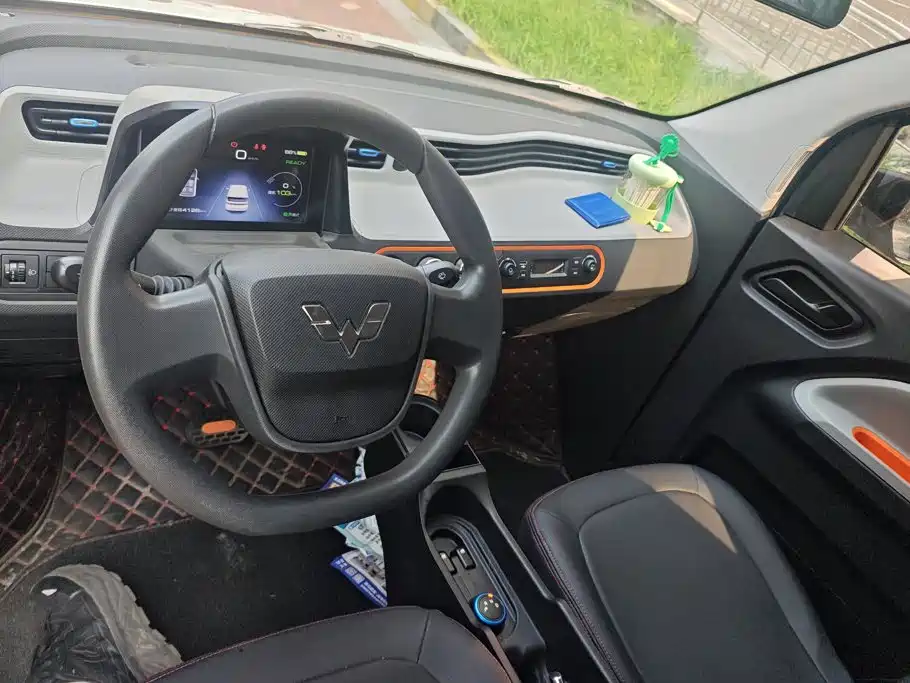 Wuling MINIEV — миниатюра 12