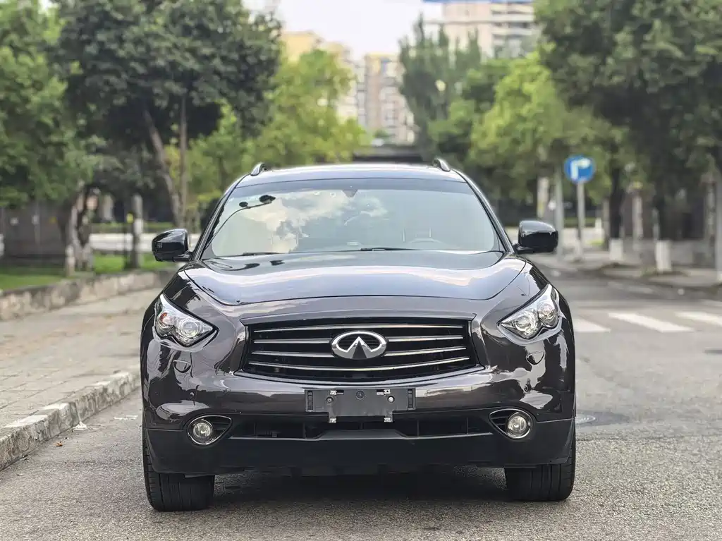 Infiniti QX70 2015 3.7L