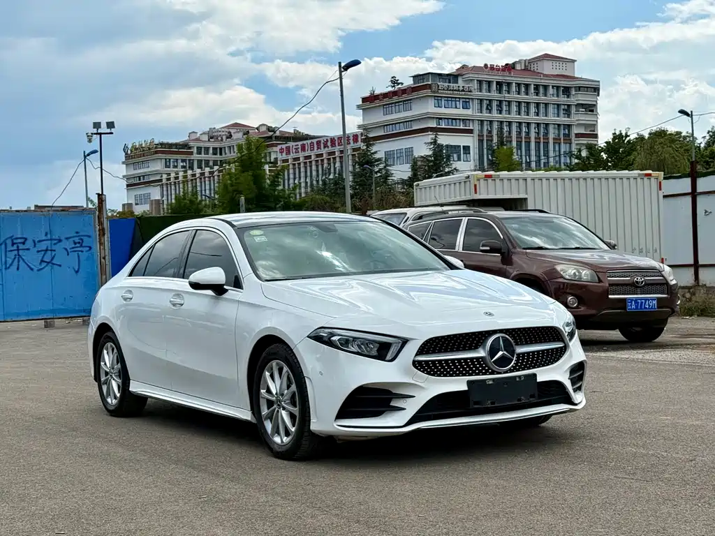 Mercedes-Benz A-Class — миниатюра 3