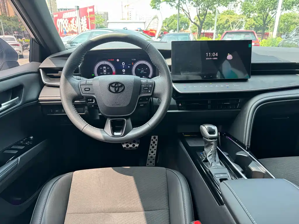 Toyota Camry — миниатюра 15