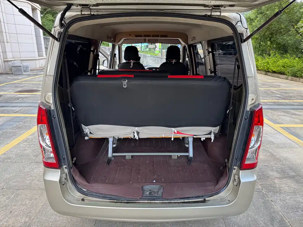 Wuling Rongguang — миниатюра 14