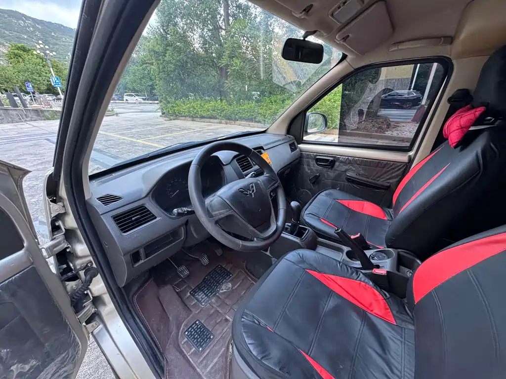Wuling Rongguang — миниатюра 11