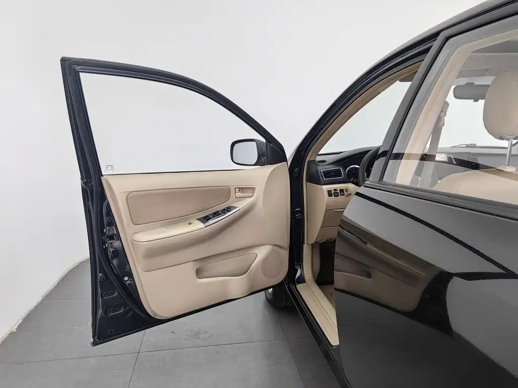 Toyota Corolla — миниатюра 8