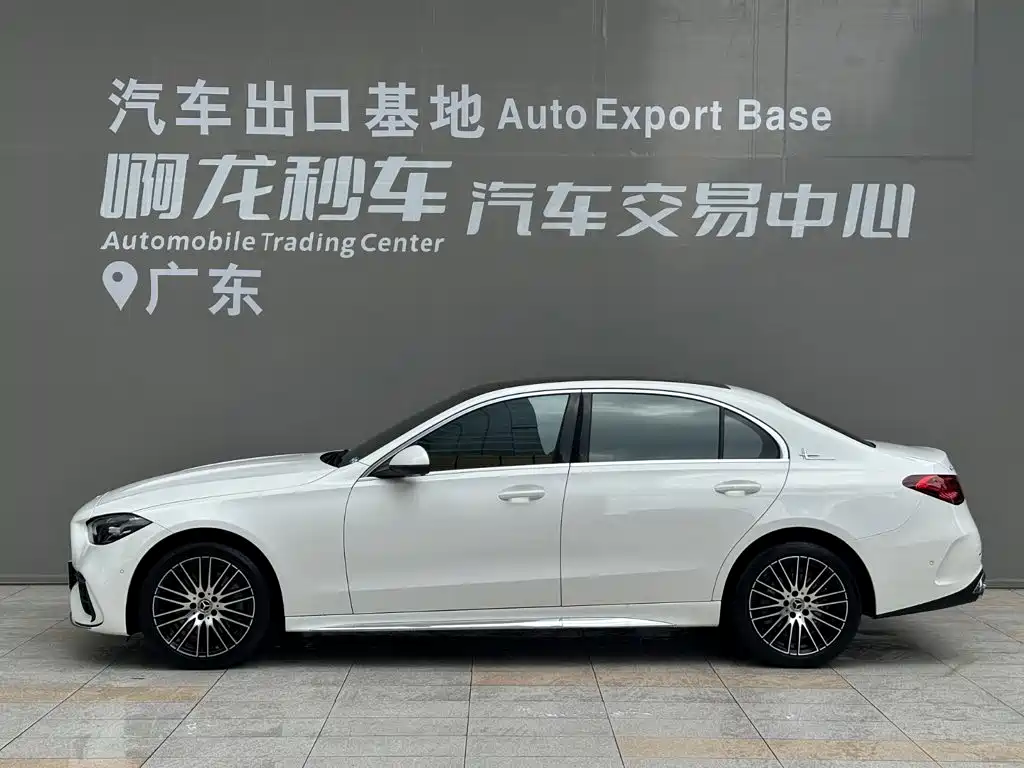 Mercedes-Benz C-Class — миниатюра 3