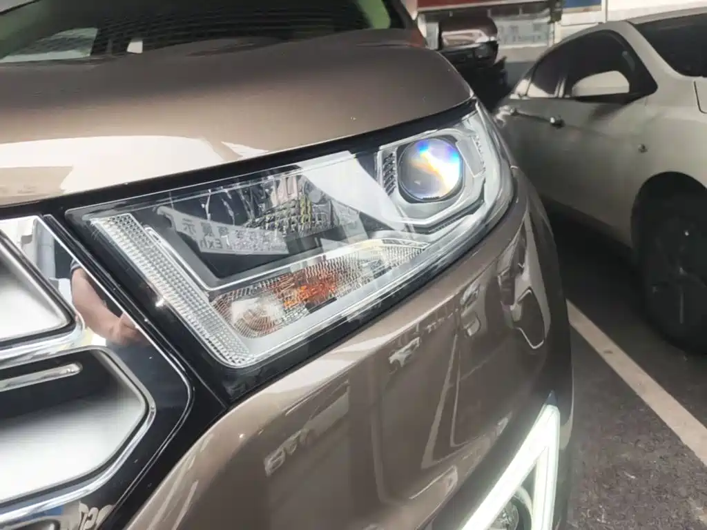 Ford Edge — миниатюра 24