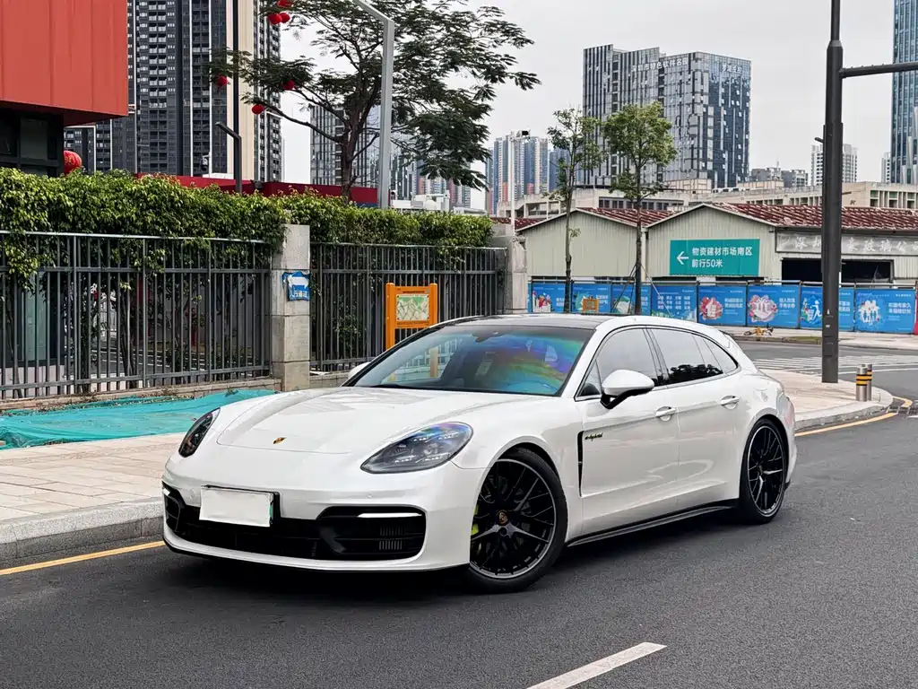 Porsche Panamera Hybrid 2022