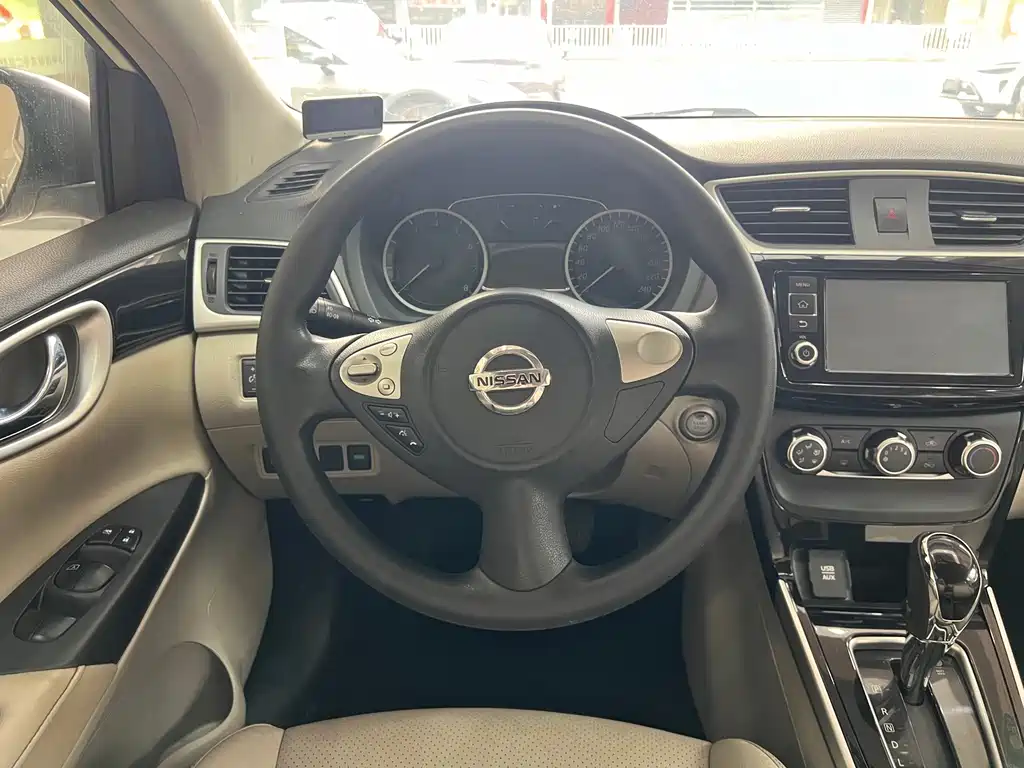 Nissan Sylphy — миниатюра 13