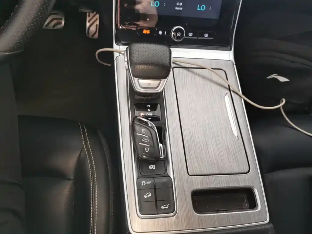 Roewe RX5 — миниатюра 14