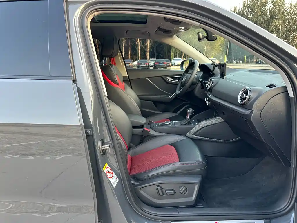Audi Q2L — миниатюра 15