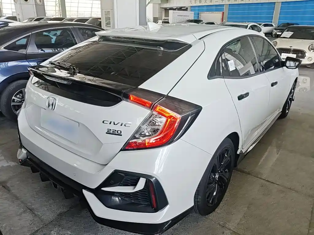 Honda Civic — миниатюра 7