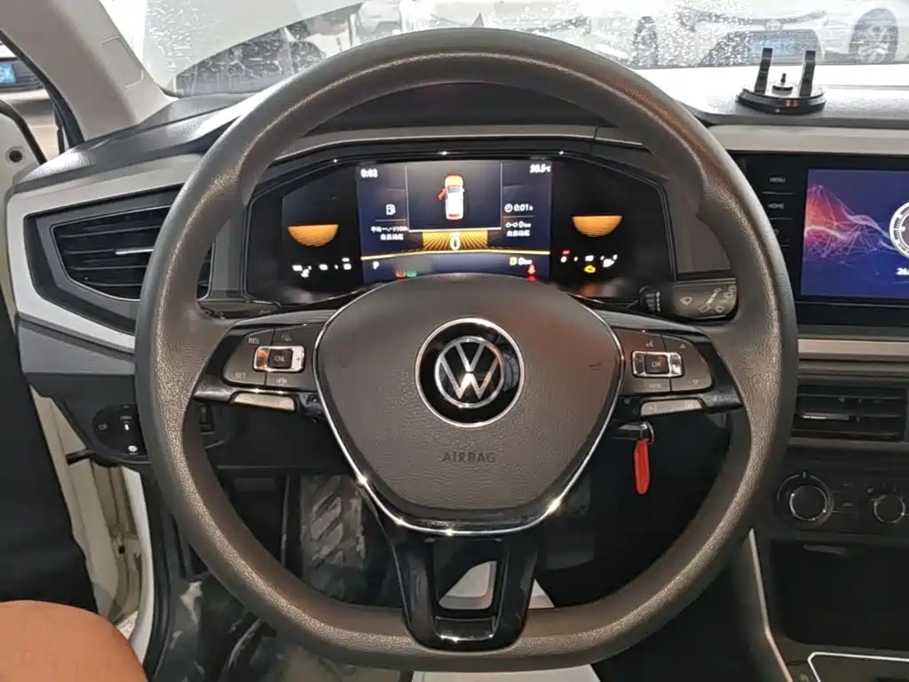 Volkswagen Polo — миниатюра 11