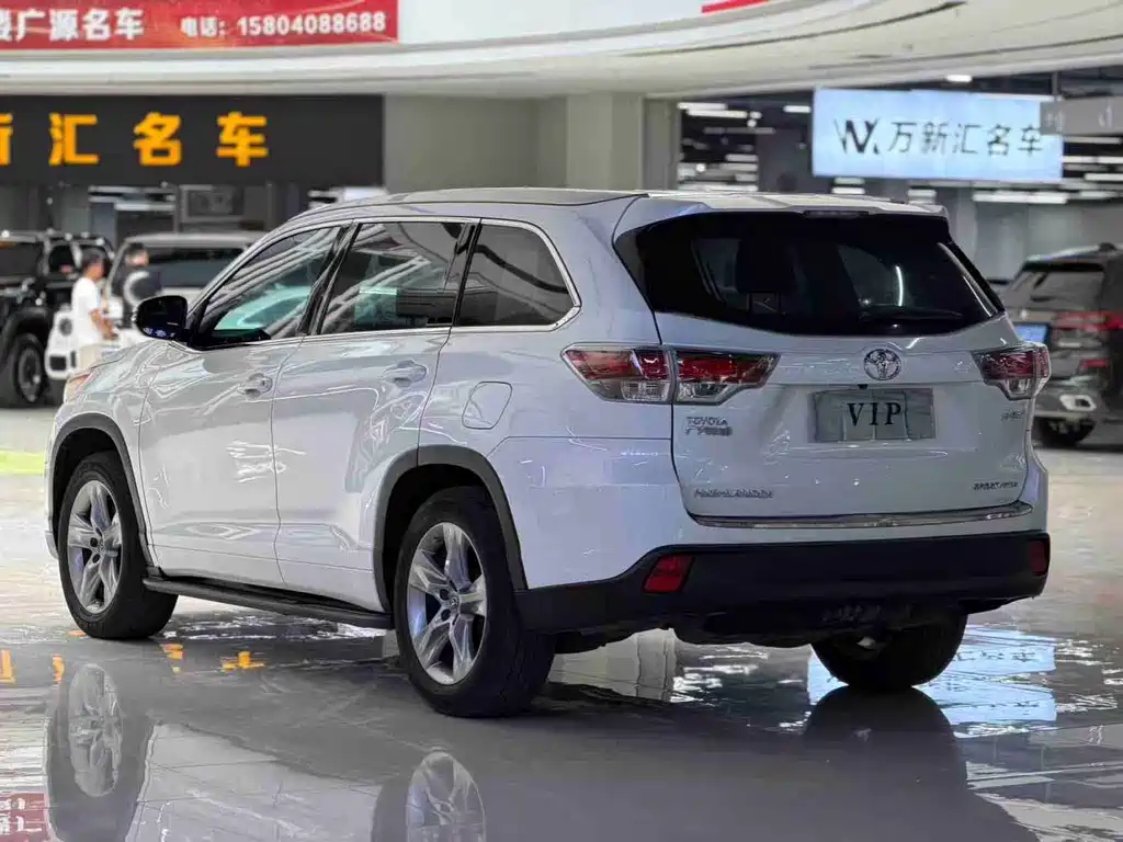 Toyota Highlander — миниатюра 7