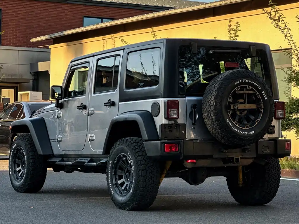 Jeep Wrangler — миниатюра 13