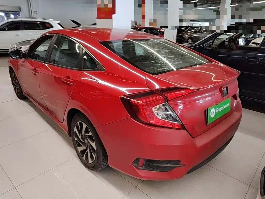 Honda Civic — миниатюра 5