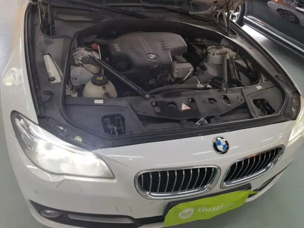 BMW 5 Series — миниатюра 20
