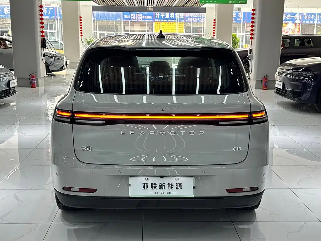 Leapmotor Leapmotor C10 — миниатюра 8