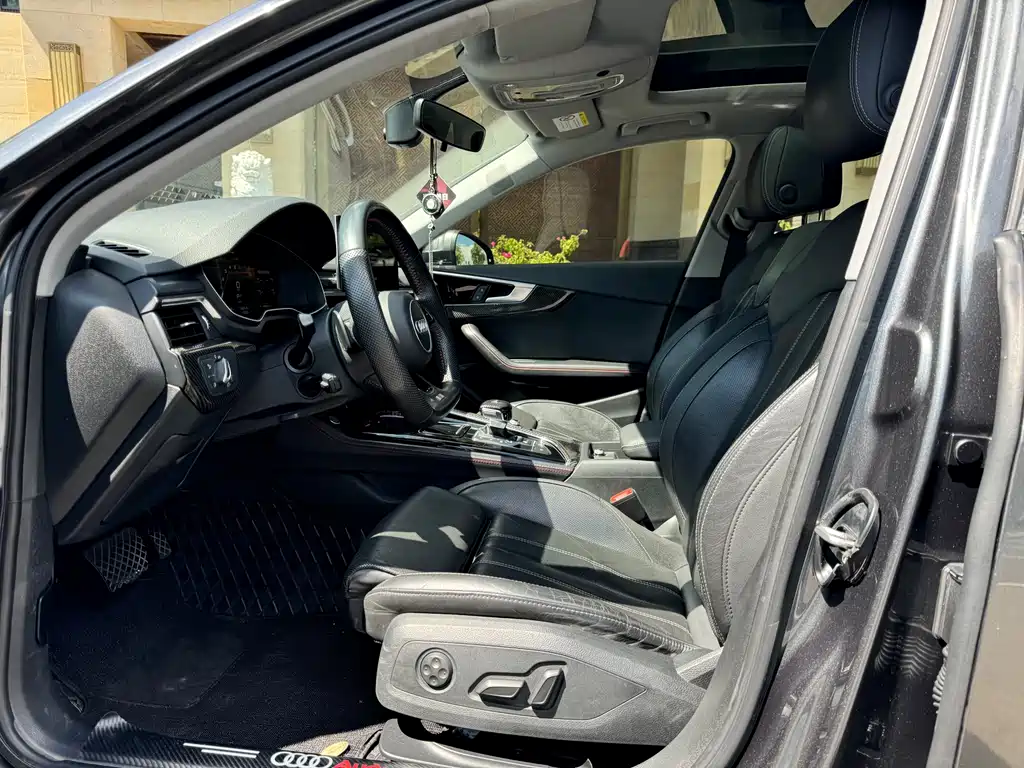 Audi A4L 2020 40 TFSI Fashion