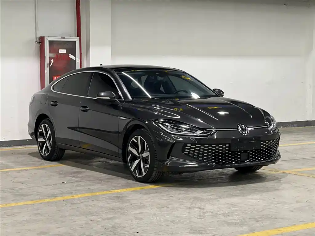VOLKSWAGEN LINGDU