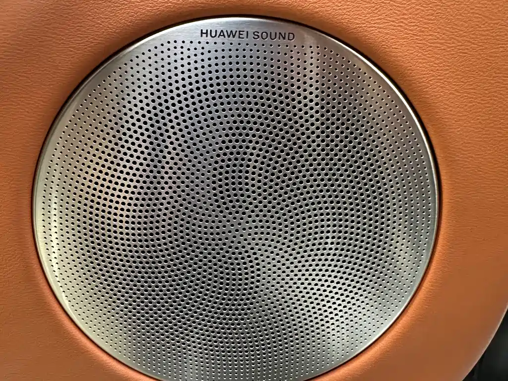 AITO AITO M8 — миниатюра 14