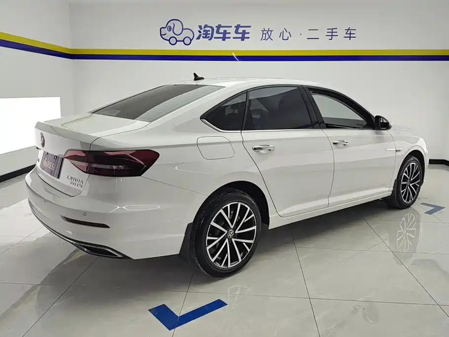 Volkswagen Lavida — миниатюра 3