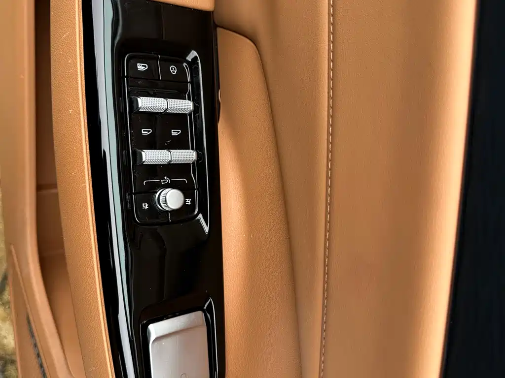 GEELY GALAXY GALAXY L7