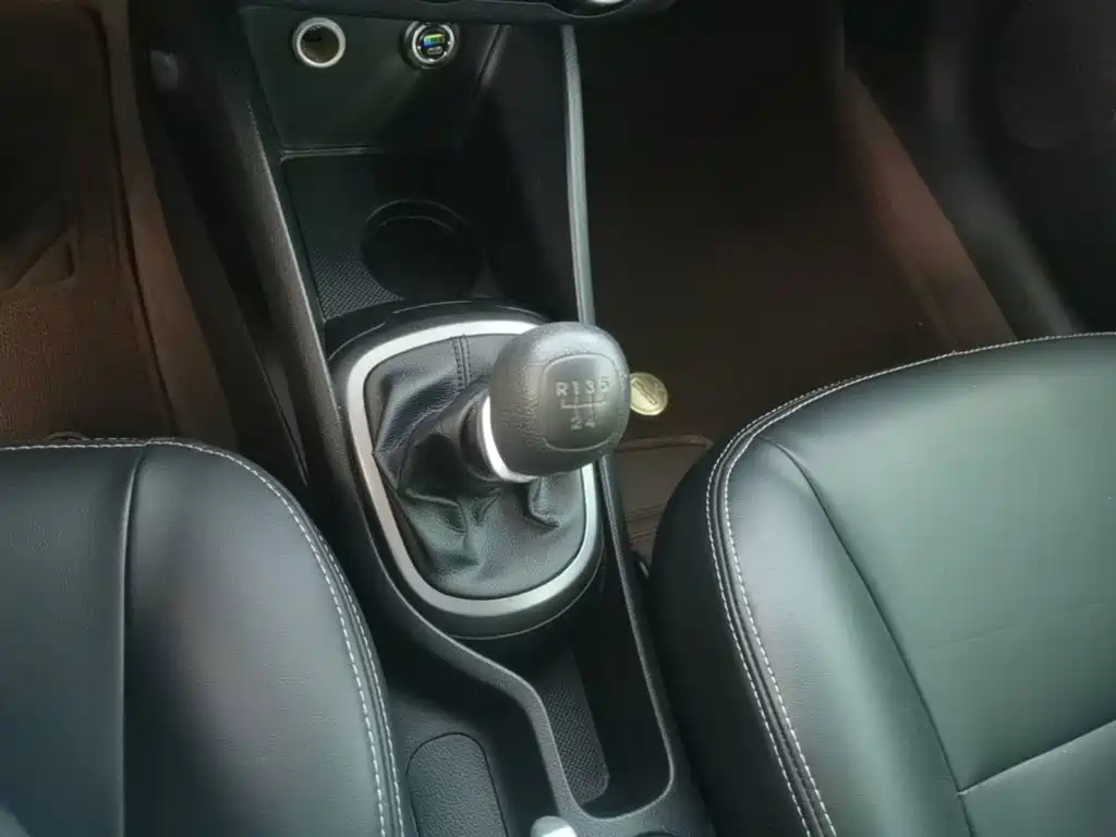 Kia K2 — миниатюра 14