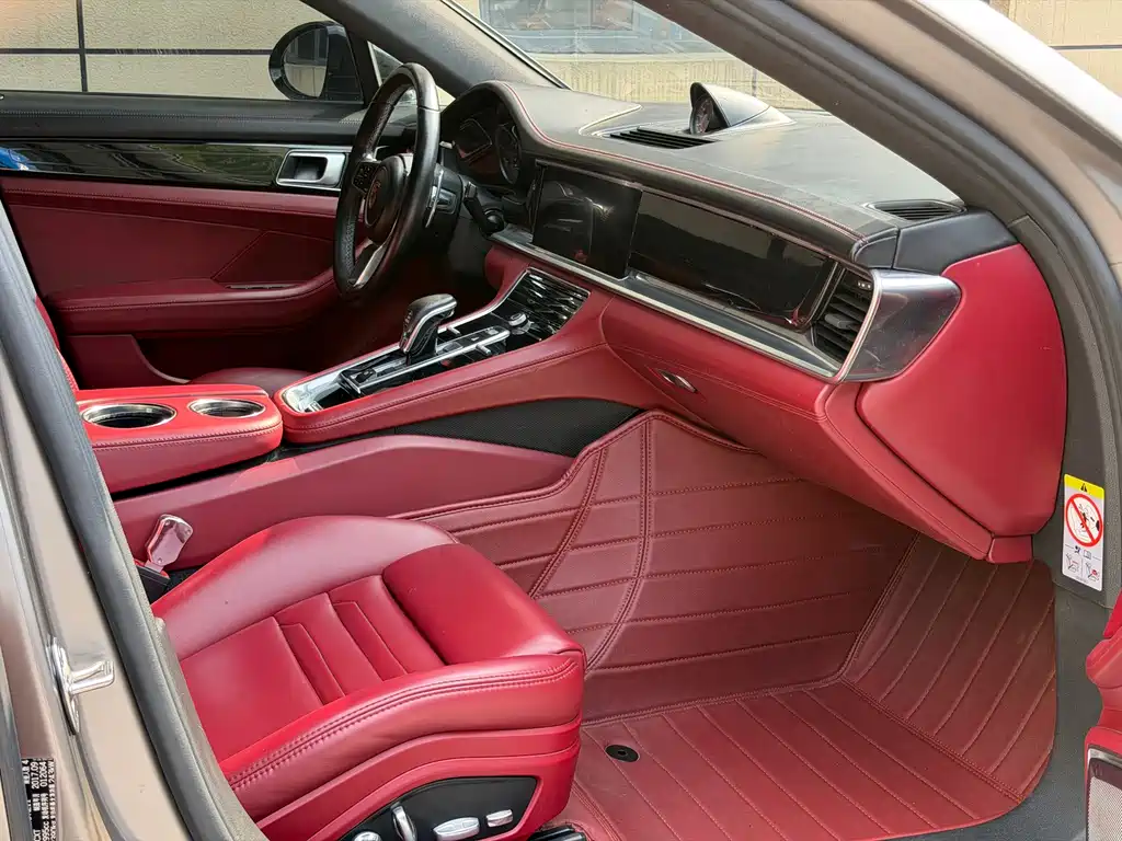 Porsche Panamera — миниатюра 7