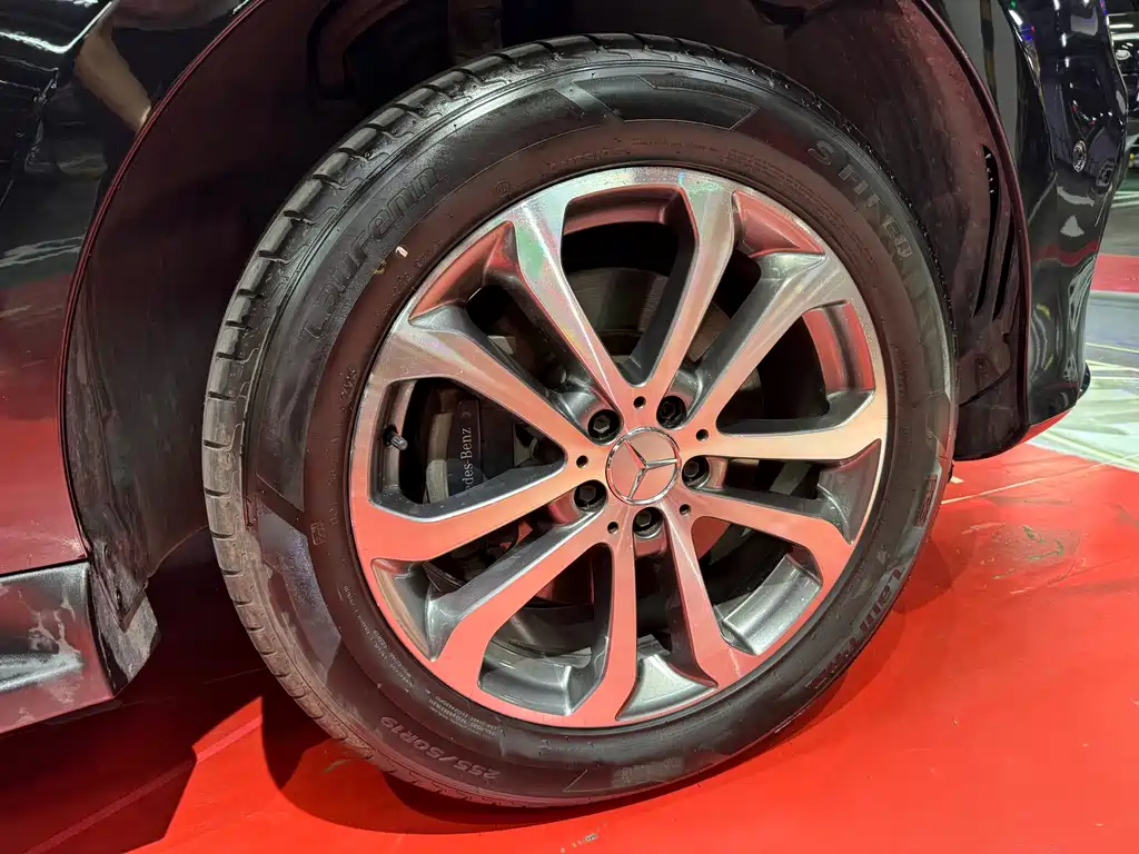 Mercedes-Benz GLE (Import) — миниатюра 11