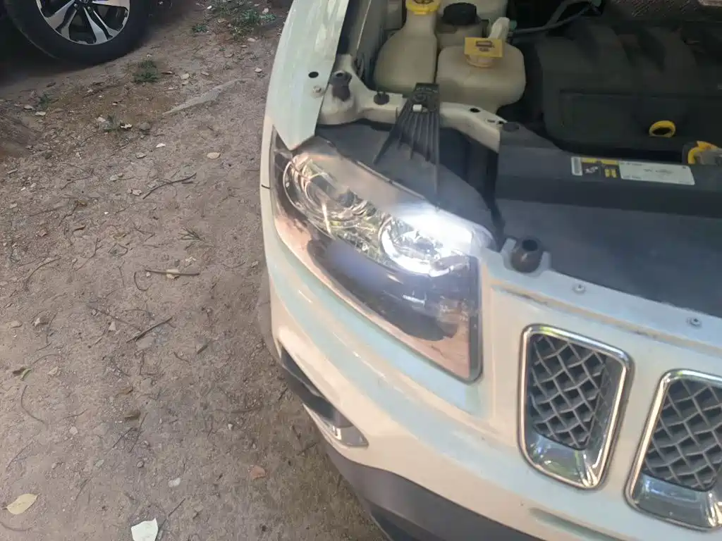 Jeep Compass (Import) — миниатюра 7